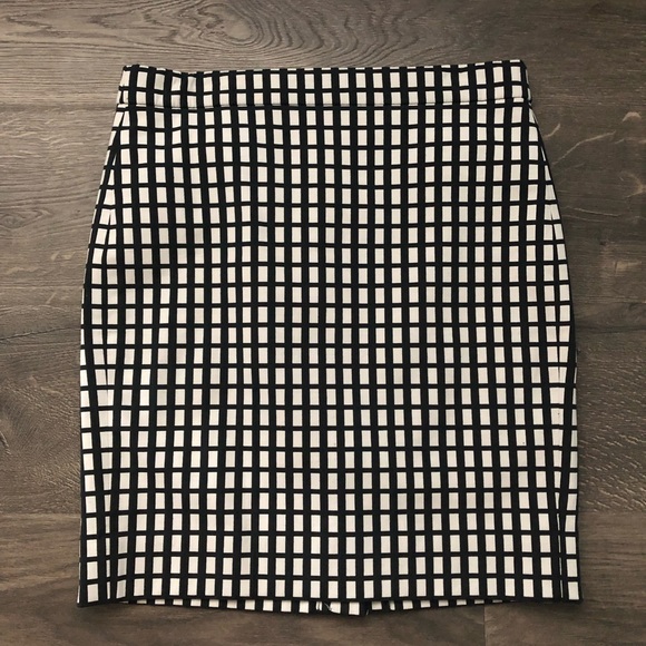 JCrew Factory pencil skirt 4 petite black white grid print - Picture 1 of 6